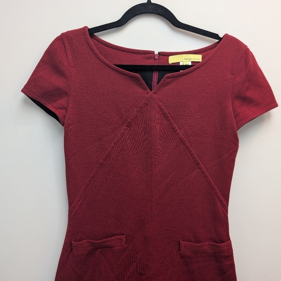 Tevrow + Chase Wool-Blend Burgundy Mini Dress | Size 2 | Made in Canada - Picture 3 of 7